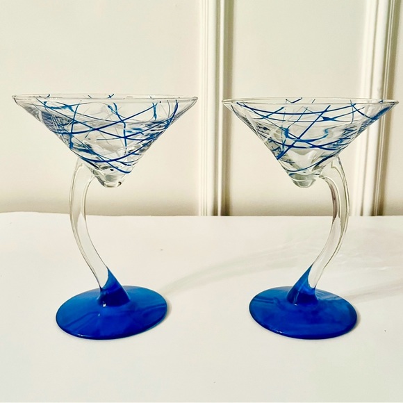 2 Swerve splatter paint martini glasses - Picture 4 of 4